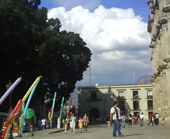 004 Oaxaca Main Square 1st Jan 2011.jpg